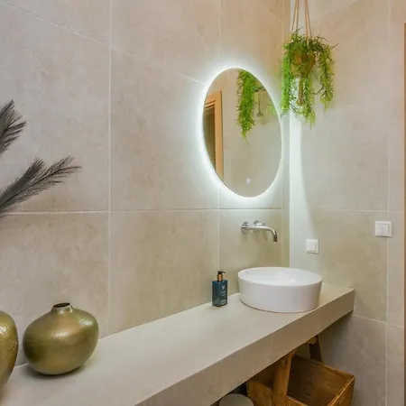 Modern Family Leba With Terrace View, Private Pool & Bbq