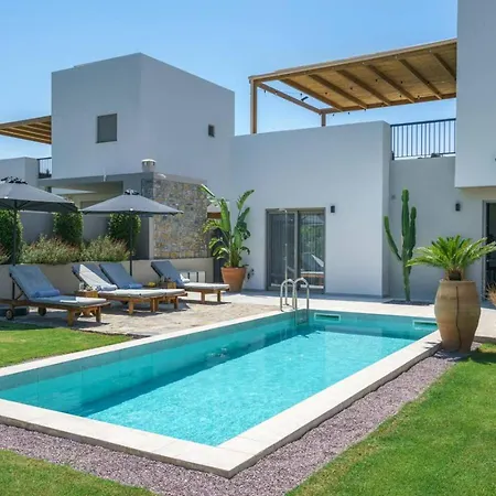 Villa Modern Family Leba With Terrace View, Private Pool & Bbq