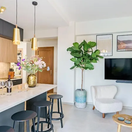 Modern Family Leba With Terrace View, Private Pool & Bbq Villa