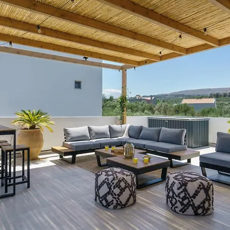 Modern Family Leba With Terrace View, Private Pool & Bbq Villa *
