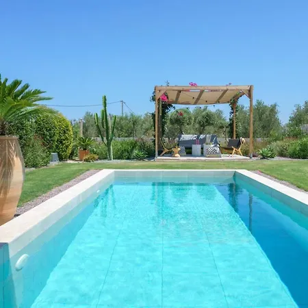 Modern Family Leba With Terrace View, Private Pool & Bbq *