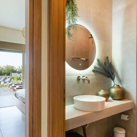 Villa Modern Family Leba With Terrace View, Private Pool & Bbq